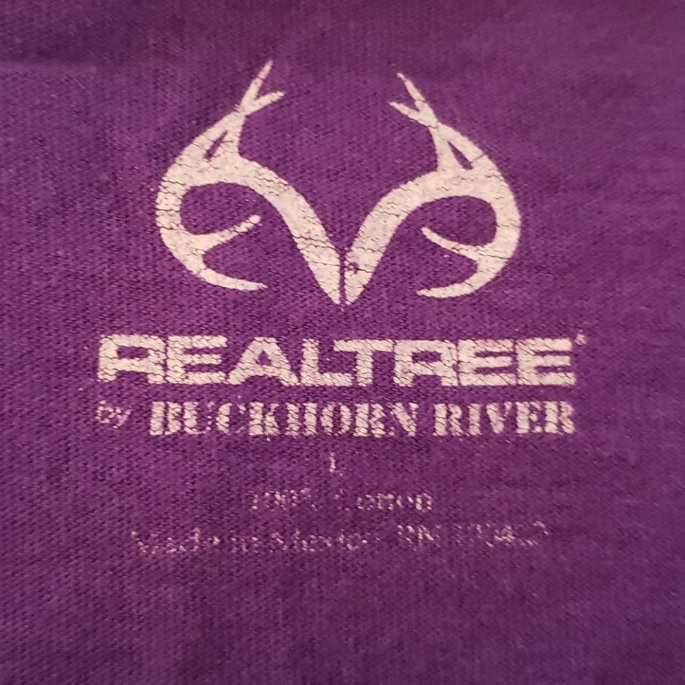 EUC Ladies Realtree Purple T-Shirt Sz L - Picture 3 of 3